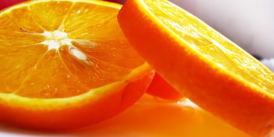 محققان می گویند؛ آب پرتقال به حفظ سلامت مغز کمک می کند