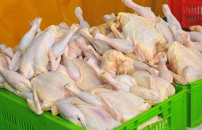 ۷۹ واحد صنفی فروش مرغ به دلیل گرانفروشی و رعایت نکردن نکات بهداشتی پلمب شد
