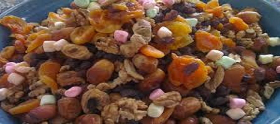 نرخ انواع آجیل و میوه شب یلدا اعلام شد/ کاهش ۶۰ درصدی تولید آجیل و خشکبار/ دپوی لازم انجام شده است