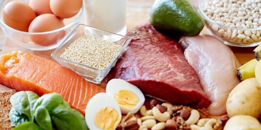 مصرف زیاد پروتئین در طول رژیم لاغری به تغذیه سالم تر کمک می کند