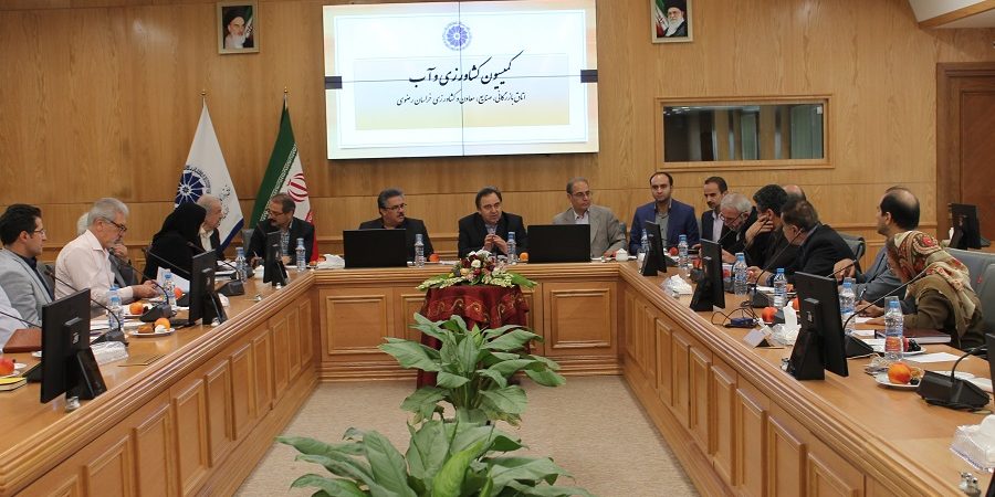 در کمیسیون کشاورزی و آب اتاق مشهد مصوب شد:یک درصد از بودجه مشوق‌های تجاری به برنامه توسعه صادراتی زعفران اختصاص یافت