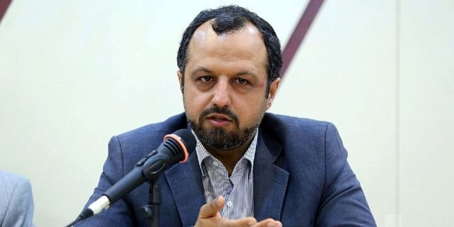 انتقاد وزیر اقتصاد از دپوی ۲ میلیون تن کالای اساسی در بندر امام